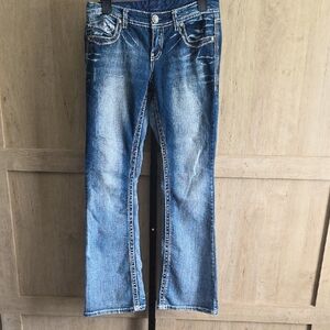 (J53) Ariya Women's Boot Cut Jeans Sz 9/10 in Blue